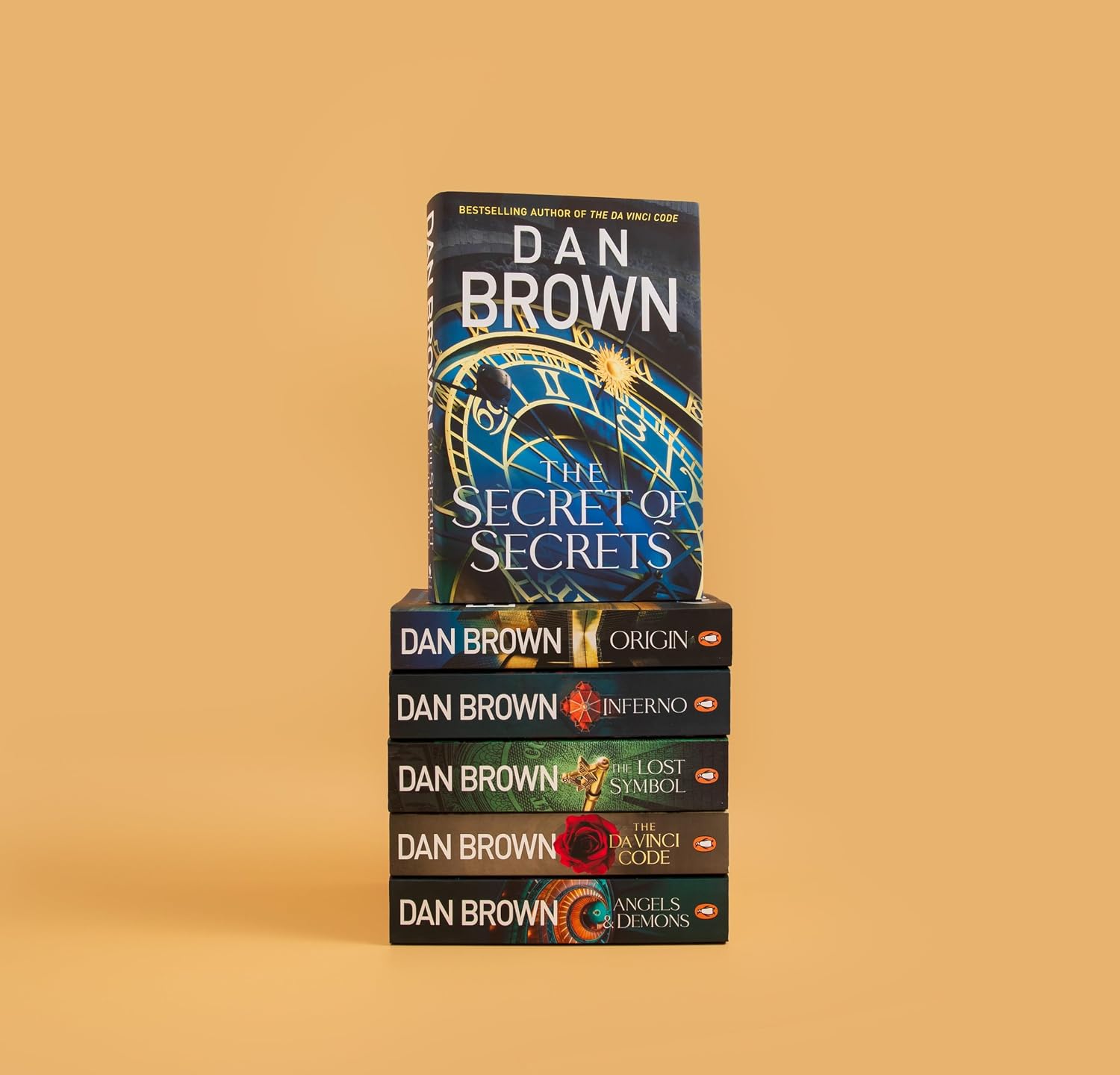 Thumbnail 6 de The Secret of Secrets: Robert Langdon Book 6 – thriller van 688 pagina’s