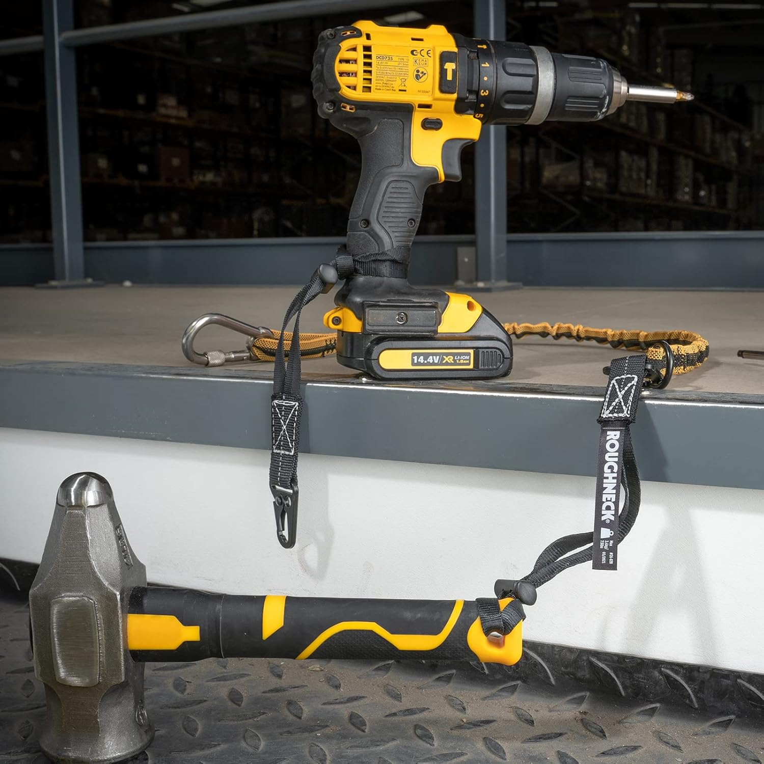 Detalle 2 de Roughneck ROU26027 Tool Lanyard – 3 Interchangeable Ends