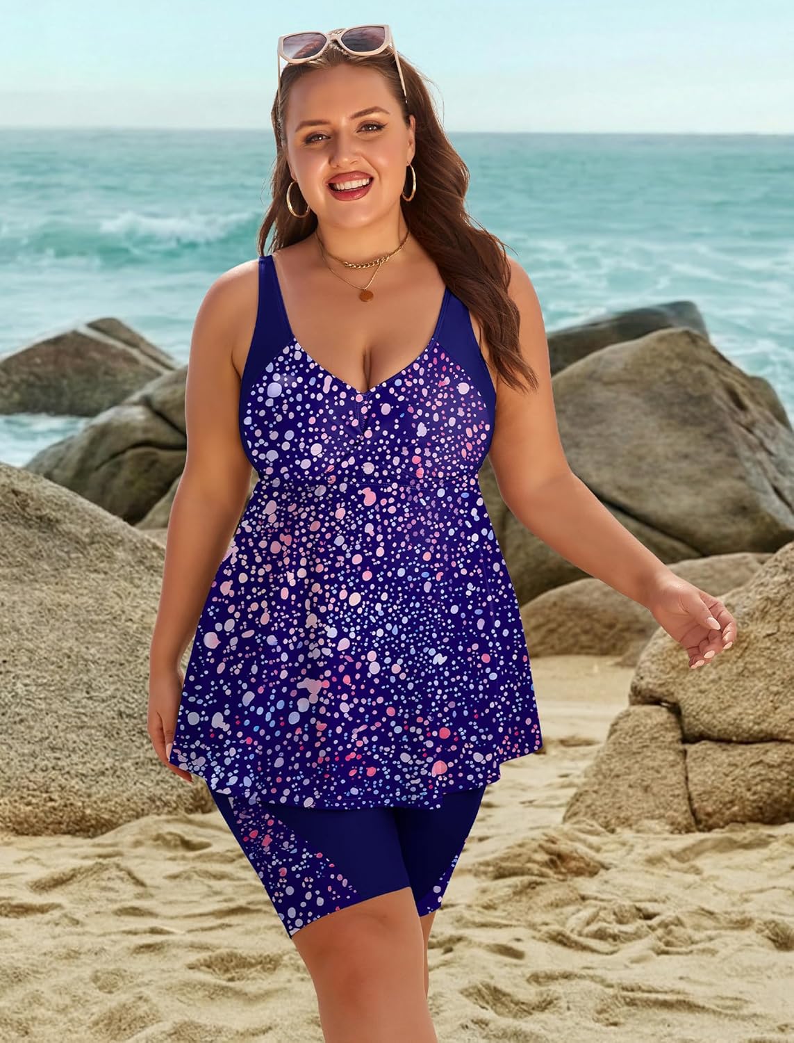 Thumbnail 2 de Arolina Plus Size Tankini with Shorts: Modest Two-Piece Swimsuit for Fuller Figures