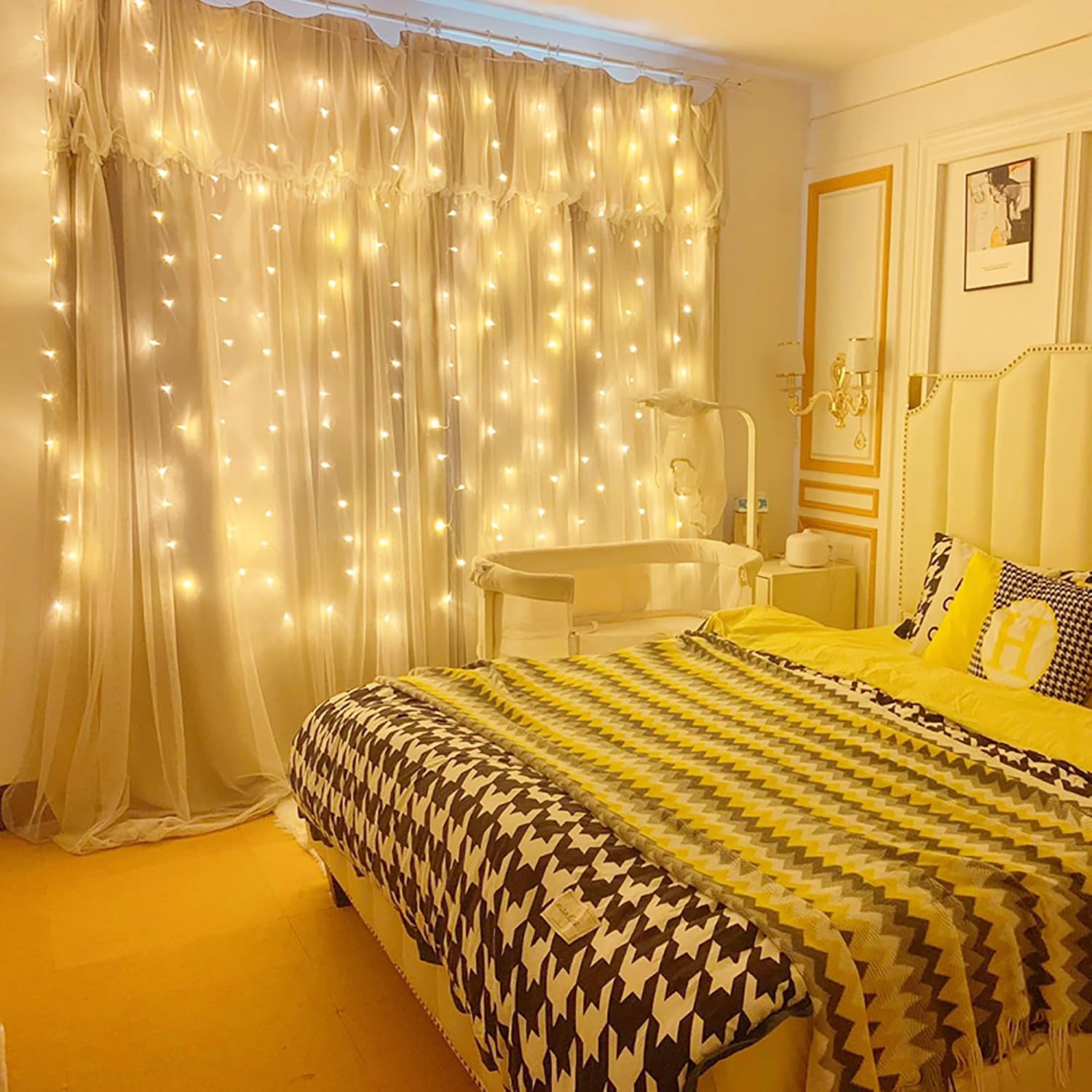 Thumbnail 2 de Dazzle Bright 300 LED Curtain String Lights, Warm White, 8 Modes, USB