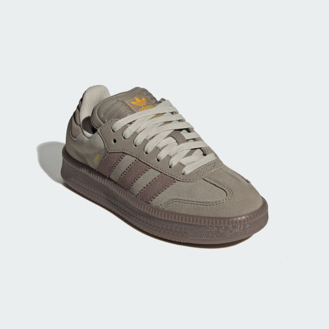 Detalle 2 de ZAPATILLA SAMBA XLG de Adidas: versión Eco/Verde con estilo clásico y confort