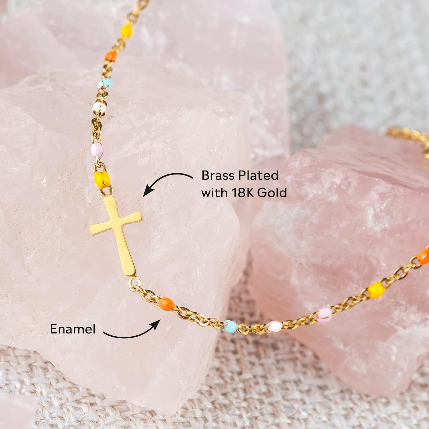 Detalle 1 de STORYJEWELLERY Cross Bracelet with 18K Gold Layer