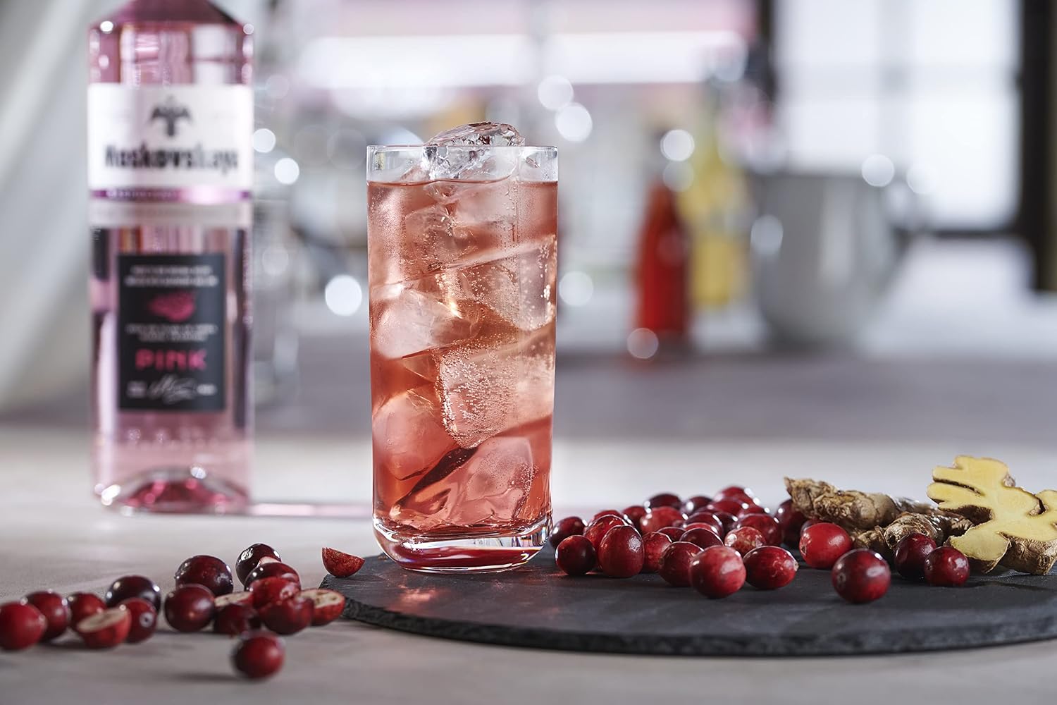 Thumbnail 5 de Moskovskaya Pink Vodka 70cl, 38%, Sabor frambuesa y lima 🍸