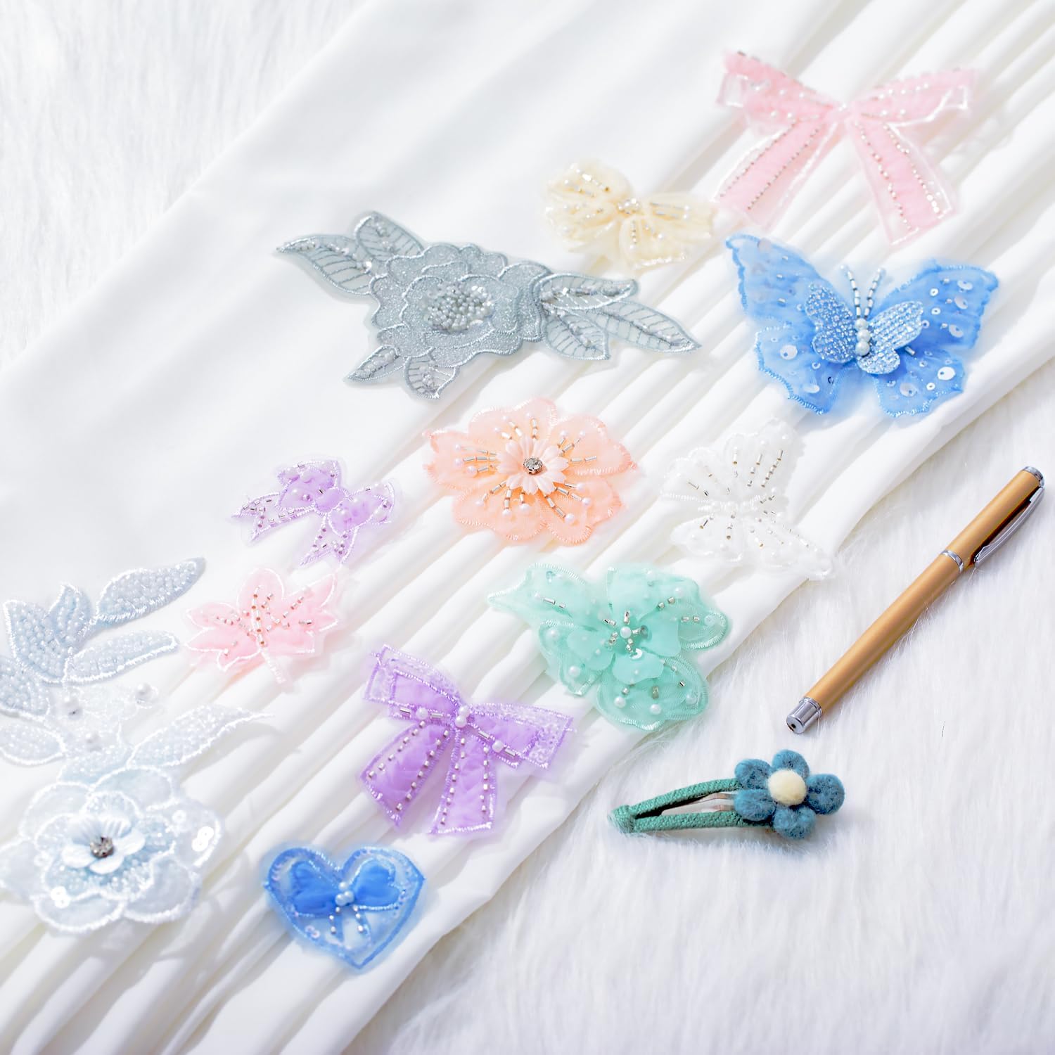 Detalle 2 de FixrWre 3D Embroidered Appliqués, Organza