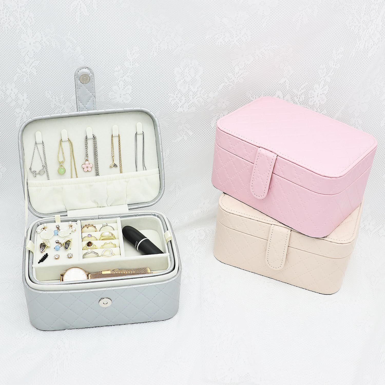 Thumbnail 5 de Boxudeli Schmuckkästchen „2-Ebenen“ mit Magnetverschluss – Reise-Schmuck-Organizer aus Kunstleder (Silbergrau)