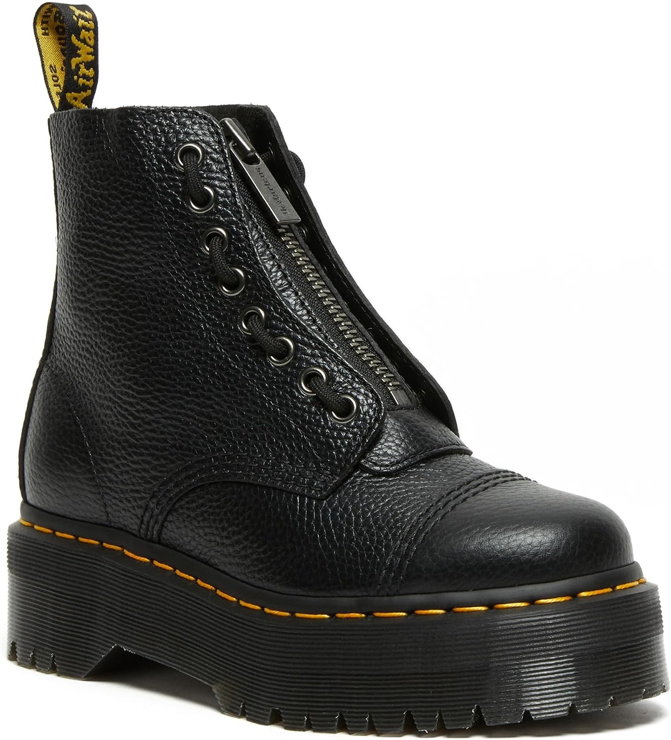 Detalle de Dr. Martens con due cinturini regolabili e platform da 5,08 cm in pelle Milled Nappa