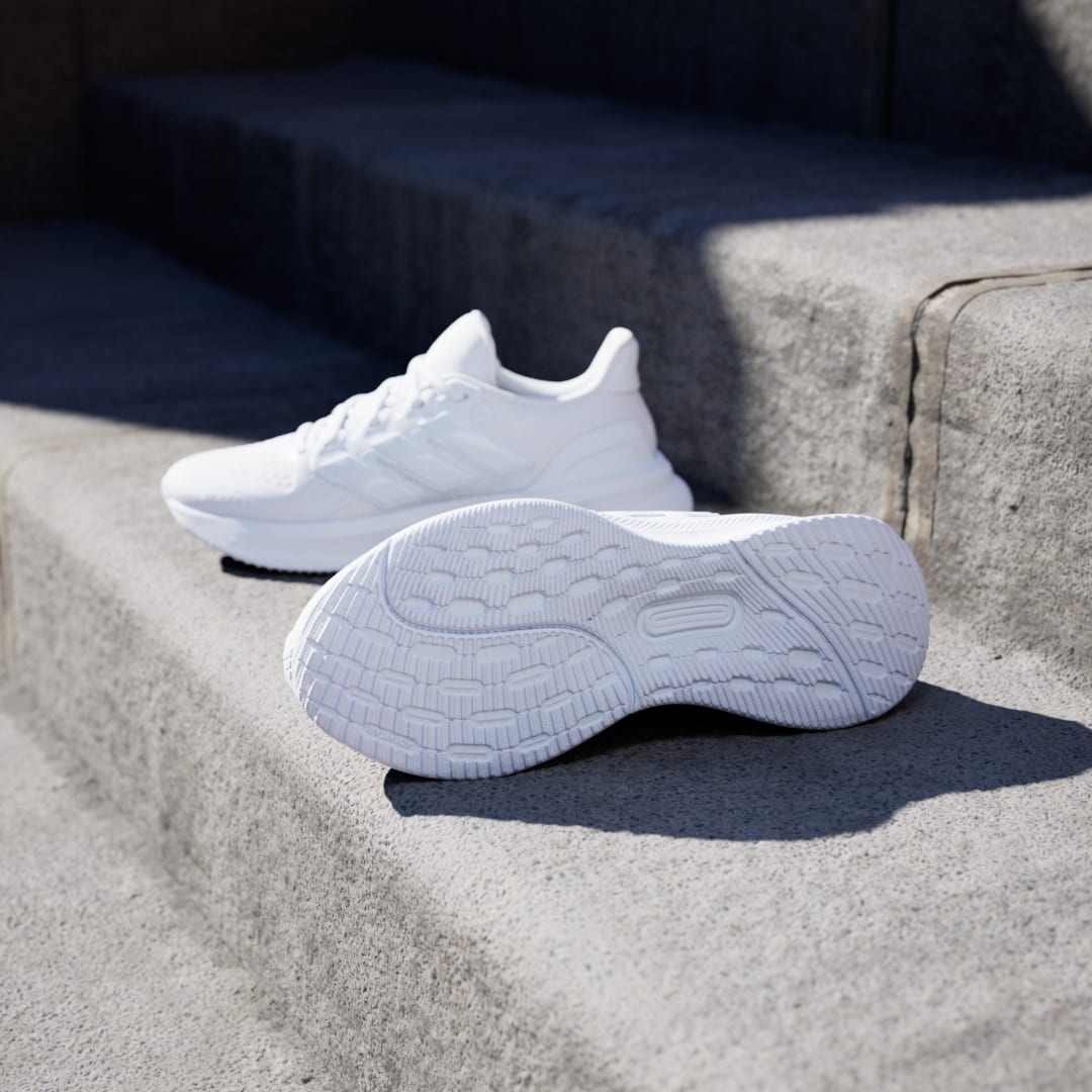 Detalle de Adidas Ultrarun 5 W: zapatilla de running para mujer en color blanco