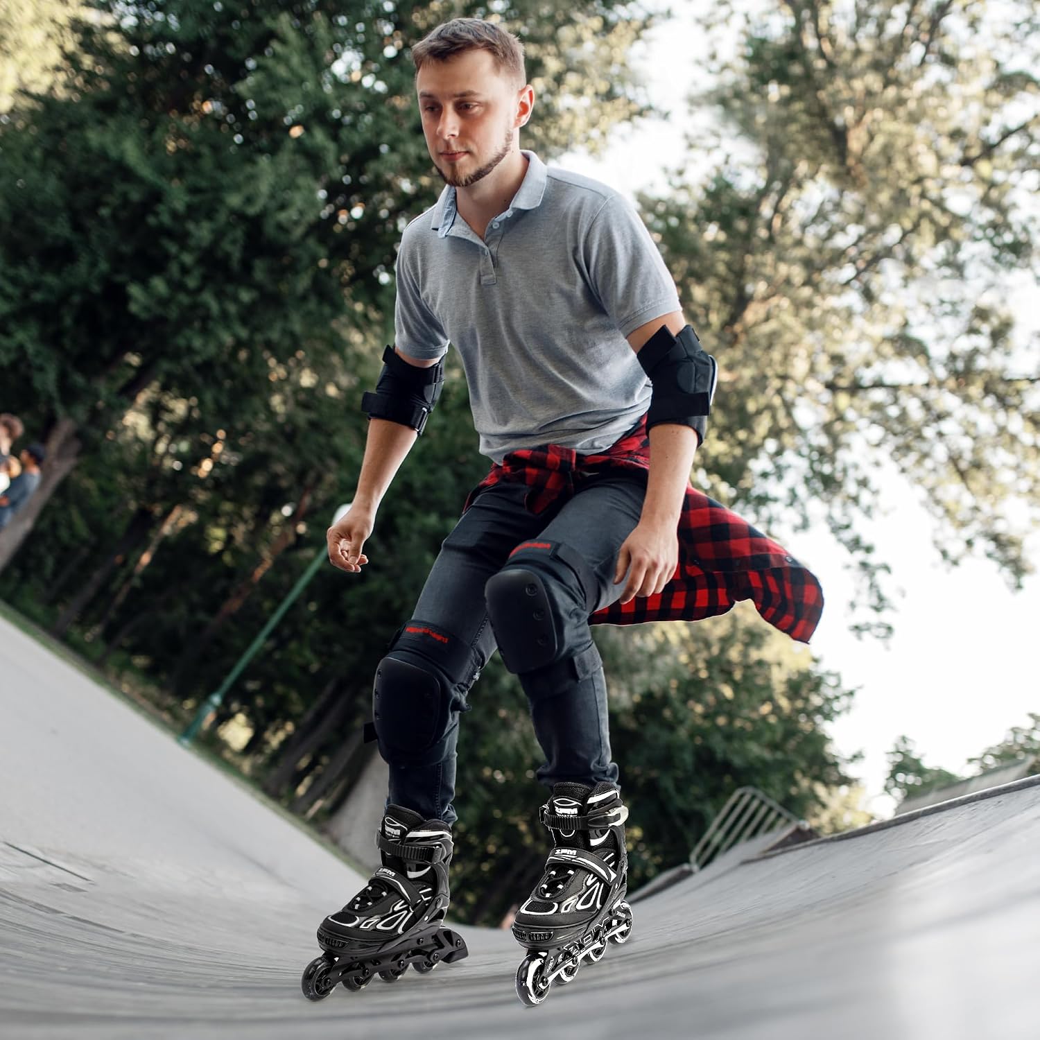 Detalle de 2PM SPORTS 2PM-6006 Adjustable Inline Skates with Light-Up Wheels