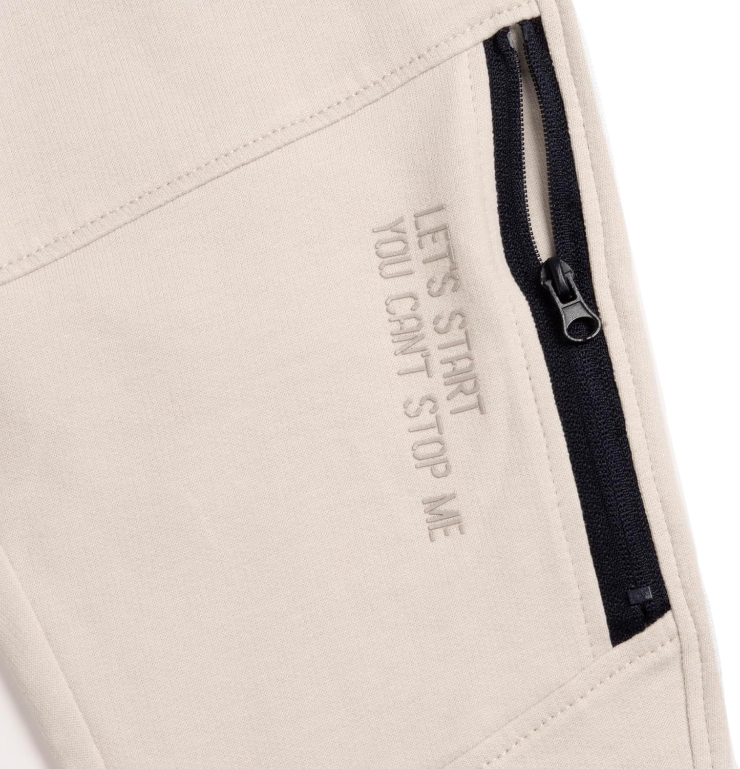 Detalle de Chicco Pantaloni Tuta Bambino: comodi e di stile, realizzati in cotone responsabile