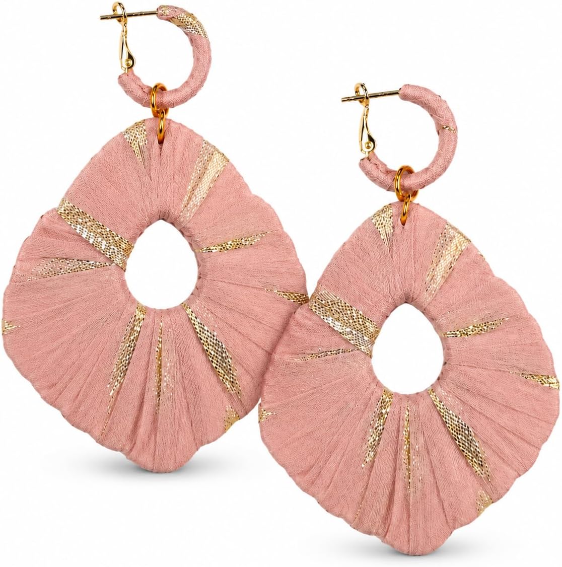 Detalle de LUNÉA Statement Earrings, Silk-Wrapped