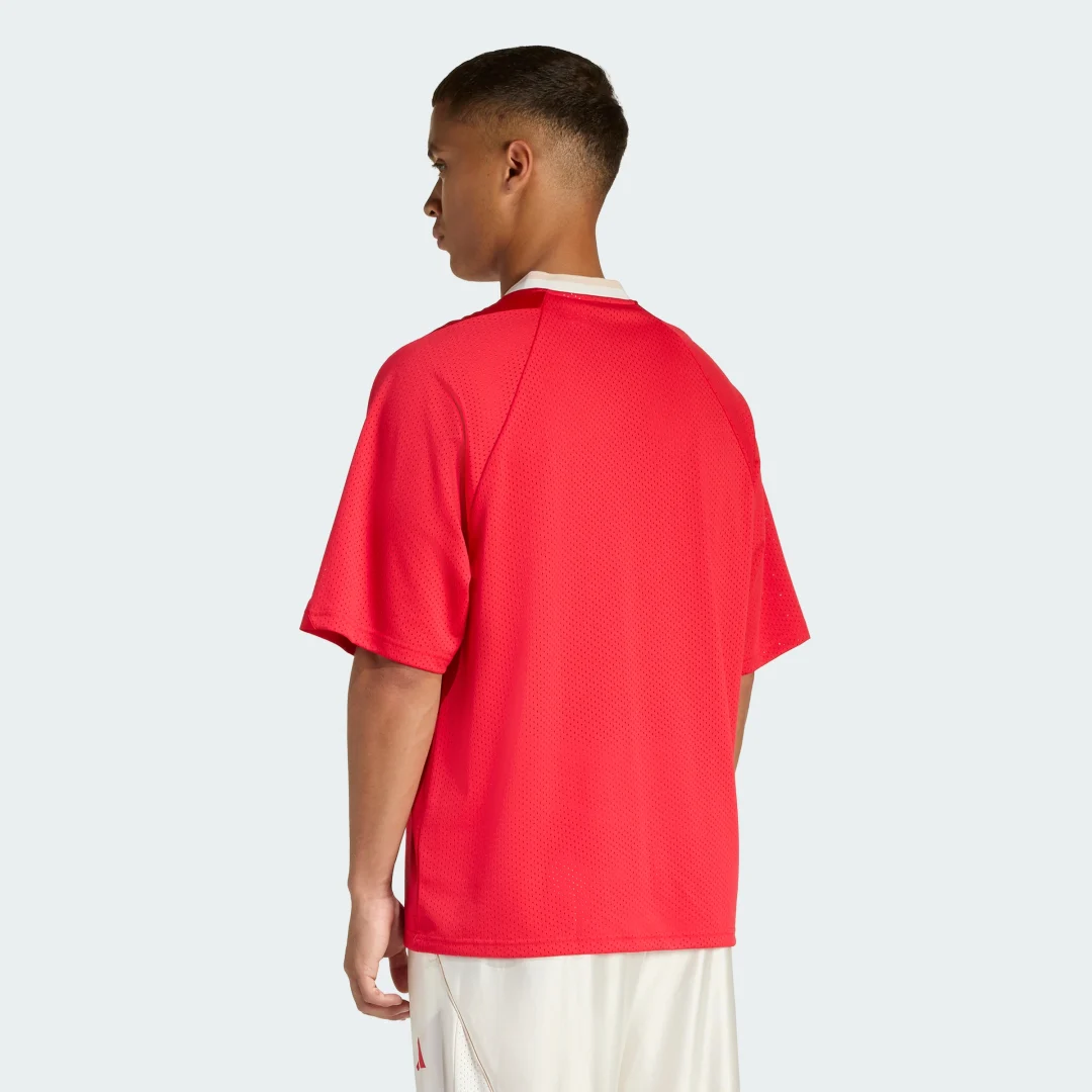 Detalle 2 de Camiseta estampada de malla Stadium de Adidas – Rojo