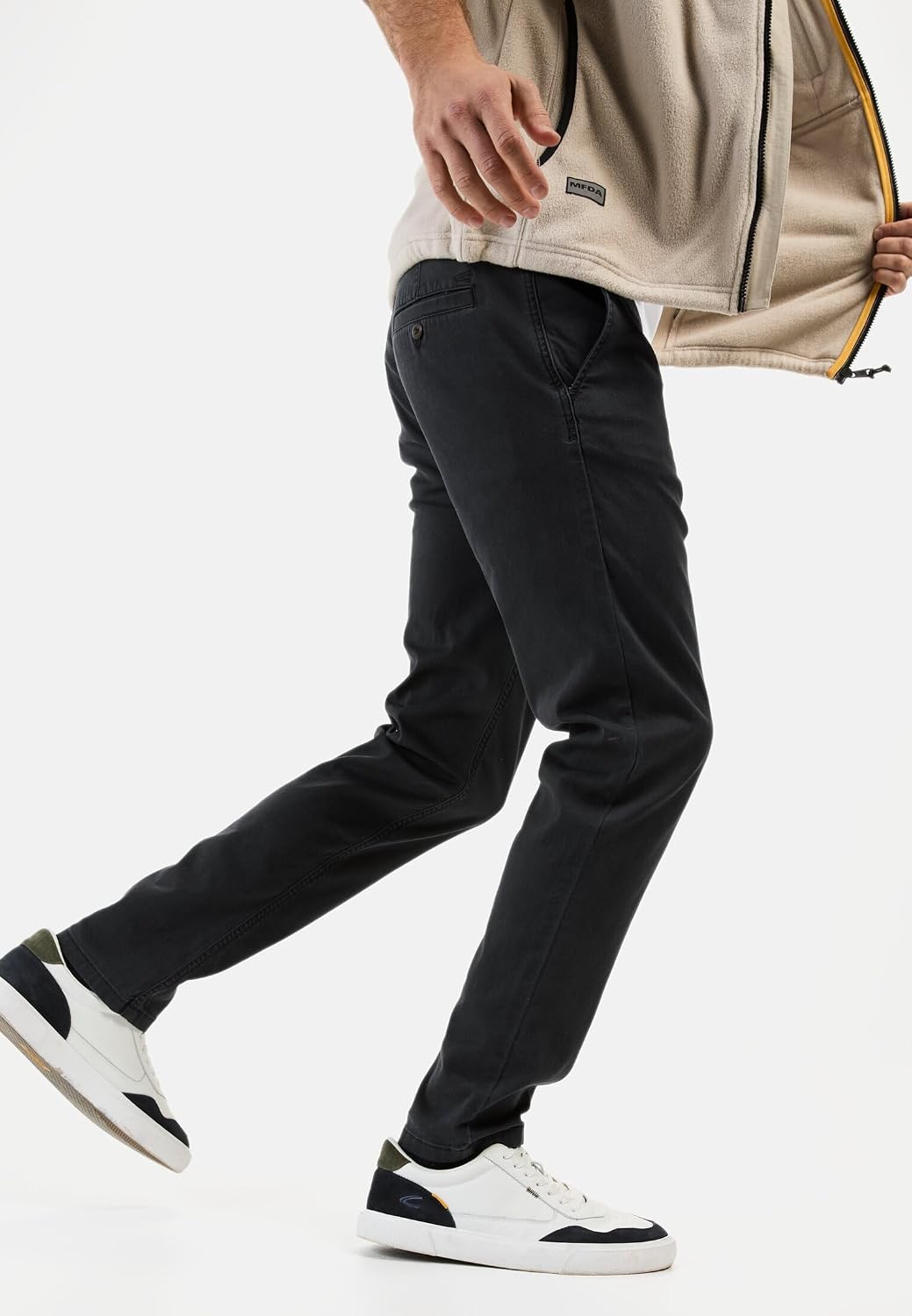 Detalle 1 de camel active 477S01-5F77 – męskie spodnie w miejskim stylu outdoorowym