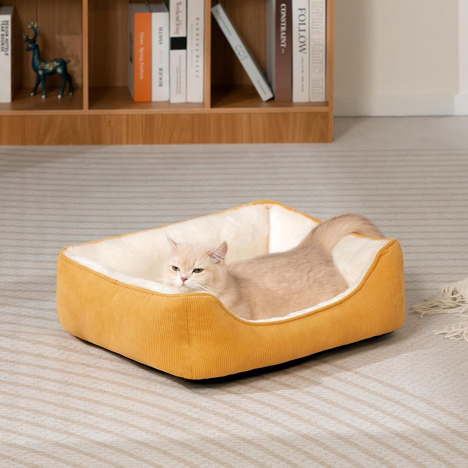 Thumbnail 3 de Hollypet Cat Bed Small Dog Bed for Cats and Puppies – Soft Breathable Cushion, Yellow (50 x 45 x 15 cm)