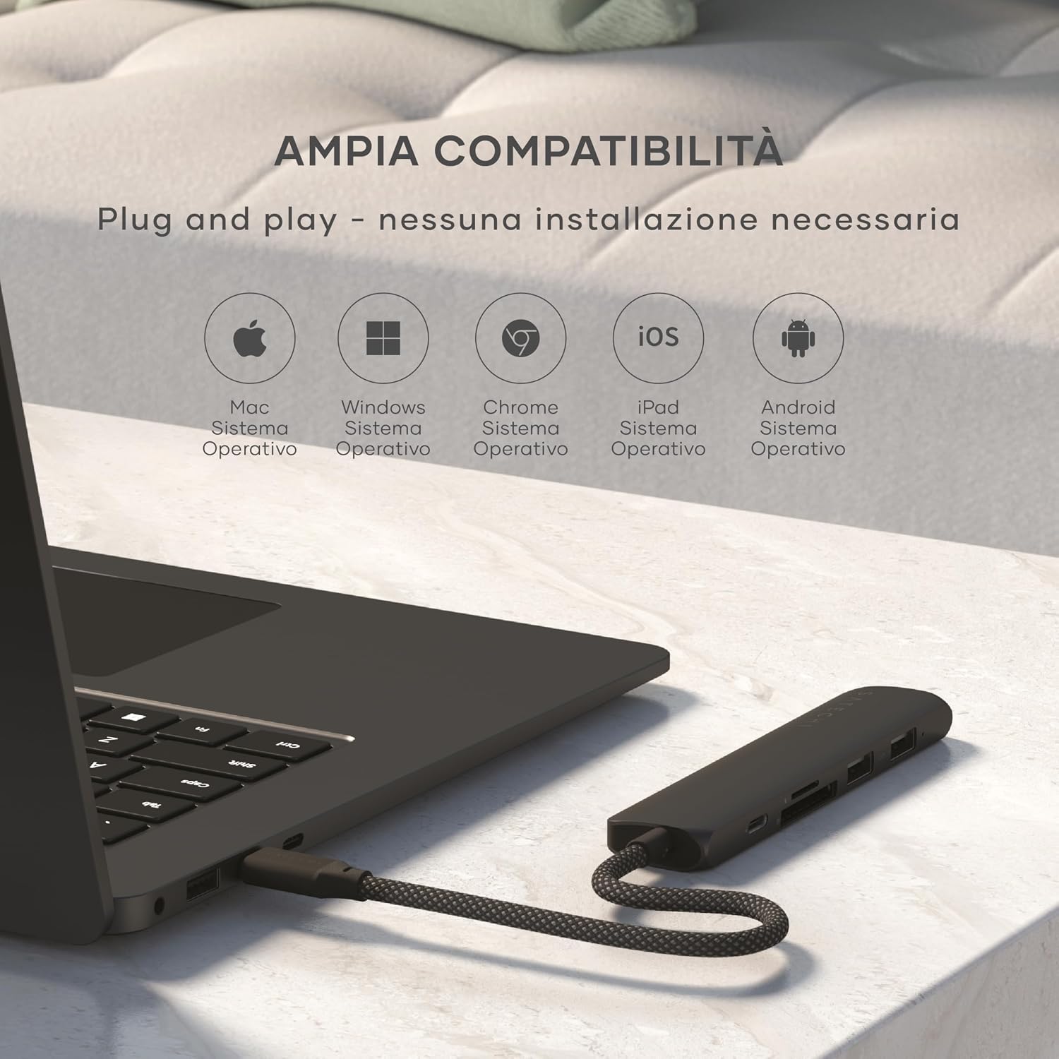 Detalle de SATECHI Hub USB-C 6 in 1 Slim Plus con ricarica PD fino a 100W, HDMI 4K@60Hz e lettori SD/microSD