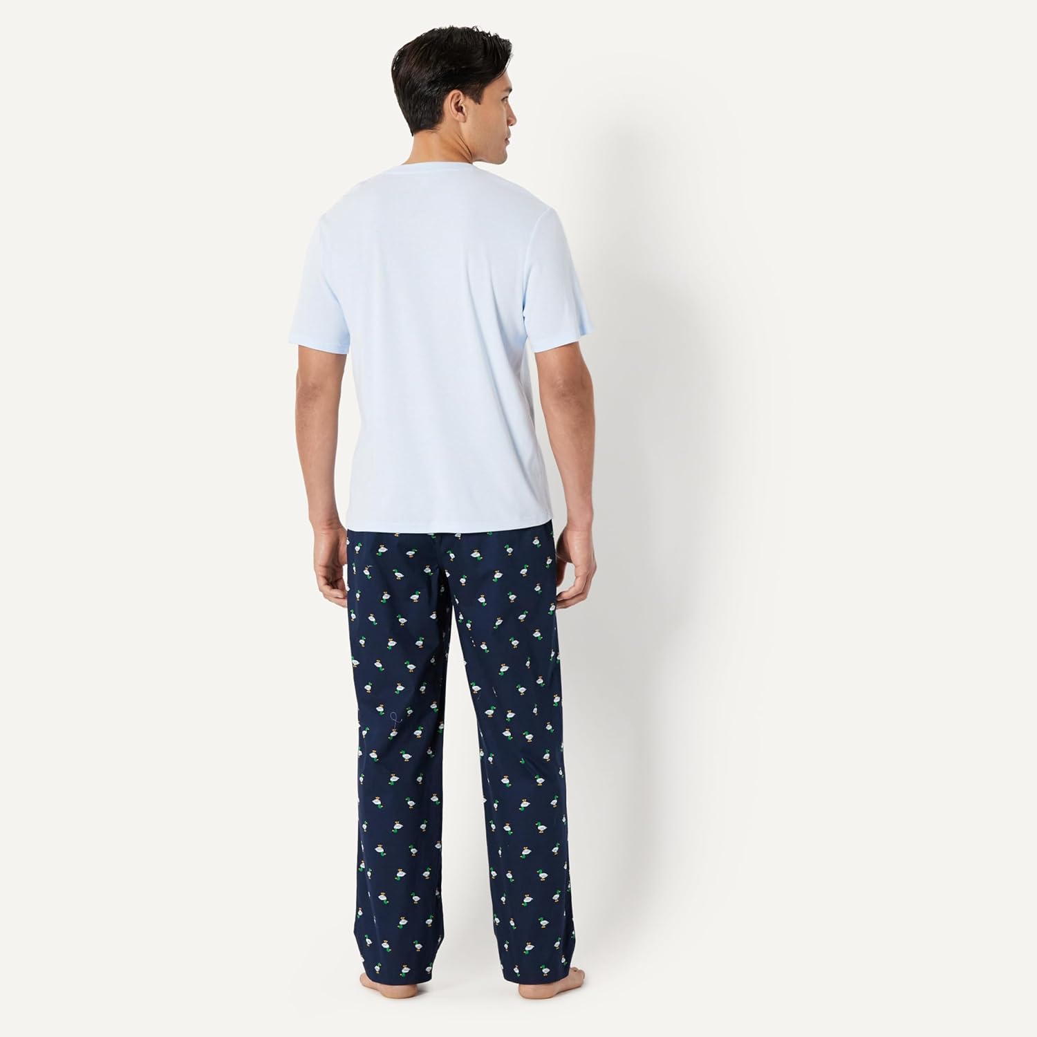 Thumbnail 2 de Amazon Essentials Men's Cotton Poplin Pajama Set with Cotton Jersey T-Shirt