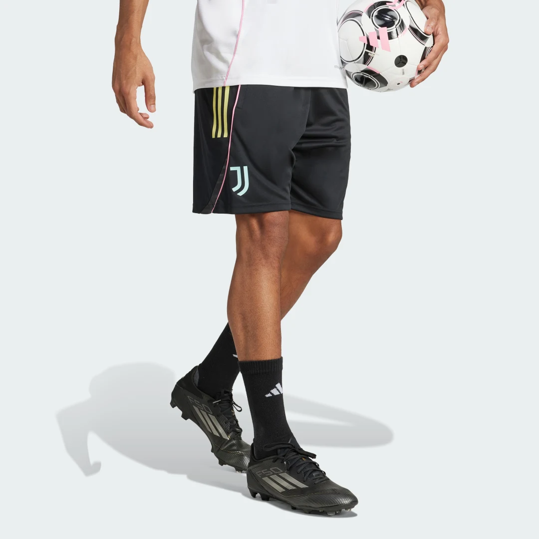Detalle de Pantalón corto de entrenamiento Juventus Tiro 25 Competition de Adidas