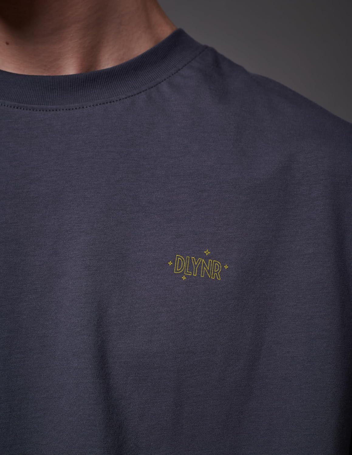 Detalle de Dolly Noire x Pokémon Maglietta Cani Leggendari Unisex – Collezione Ufficiale