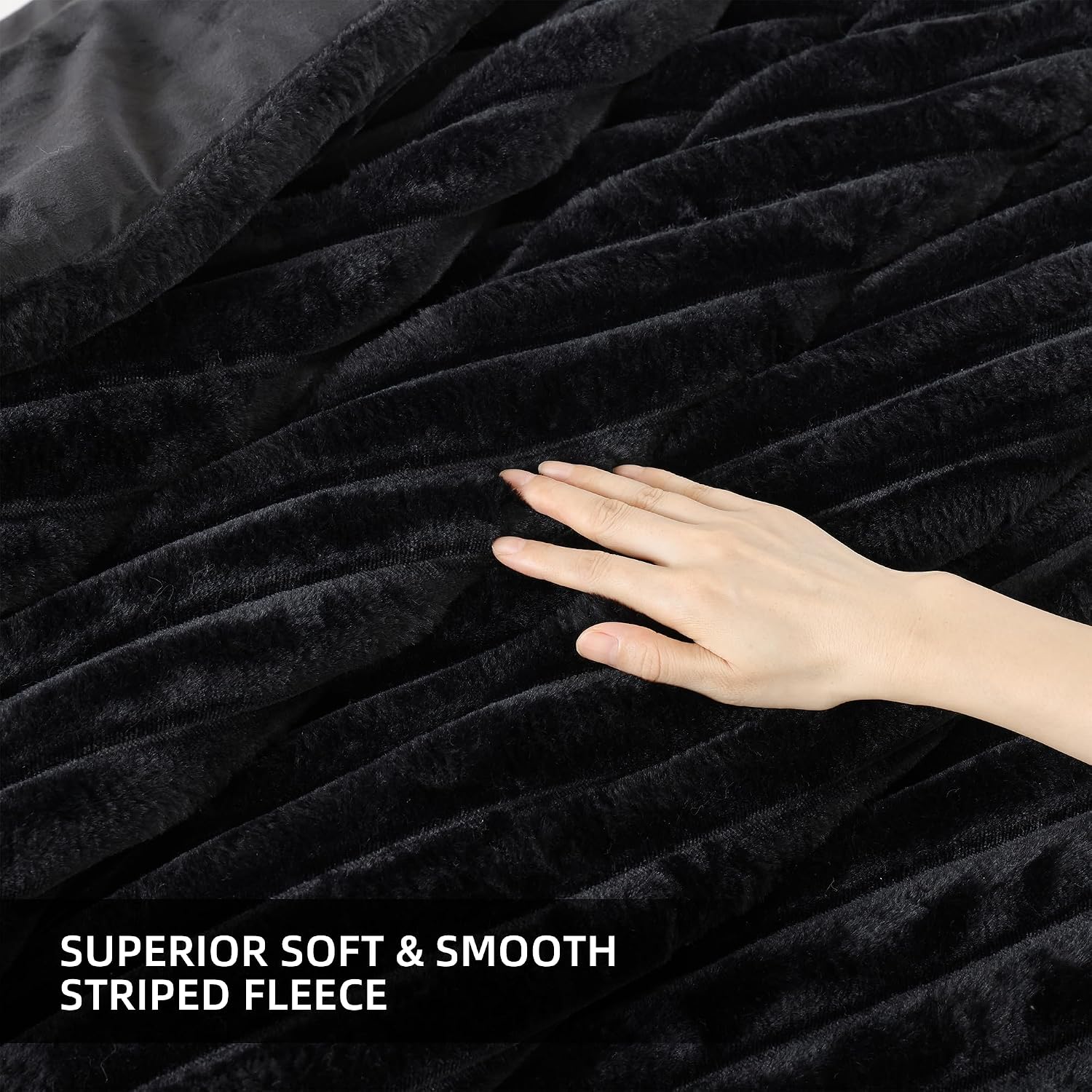 Thumbnail 4 de Smoofy Fluffy Queen Comforter Set (3-Piece) in Black Faux Fur Style