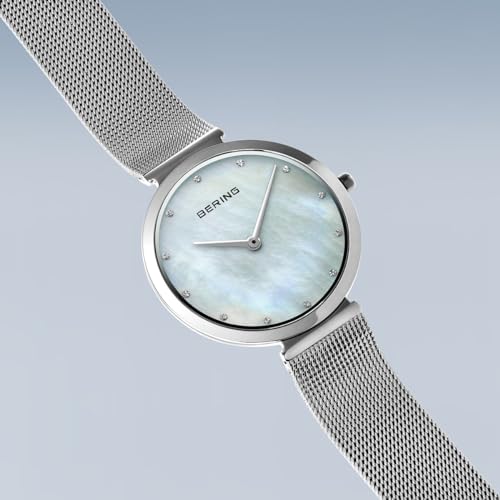 Detalle de BERING Reloj de Cuarzo para Mujer – Colección Clásica, Acero Inoxidable y Cristal de Zafiro 18132-004