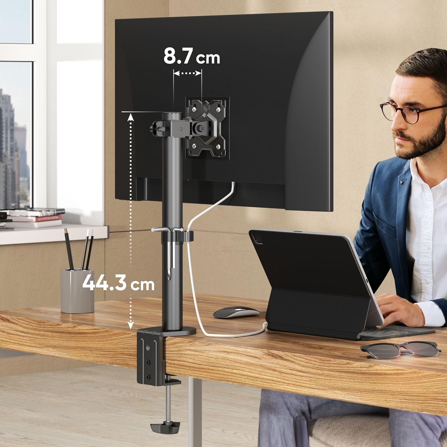 Detalle de ONKRON Supporto monitor da scrivania D101E-B, braccio 13"–34" con carico fino a 8 kg (VESA 75x75/100x100), inclinazione e rotazione