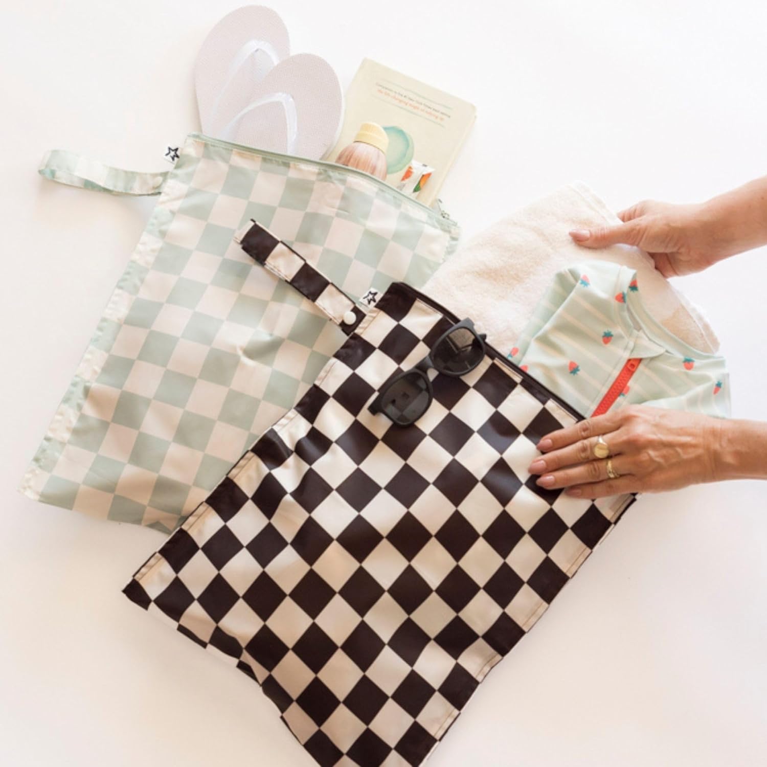 Thumbnail 2 de Tiny Twinkle Waterproof Wet Bag 2-Pack: Reusable, Durable Storage for Wet and Dirty Items