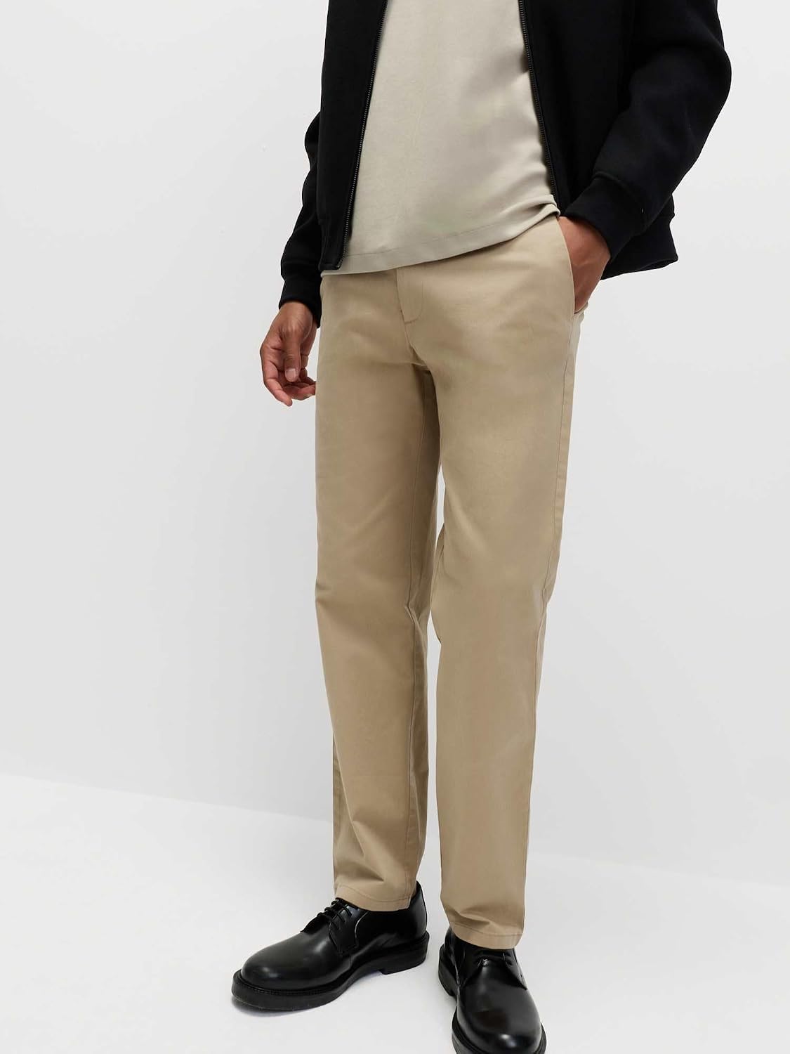 Detalle de Marks & Spencer chino voor heren, normale pasvorm met stretch en zijzakken
