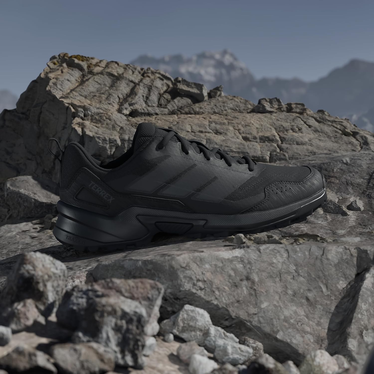 Detalle de adidas Terrex Eastrail 3 Herren-Schuh: reguläre Passform mit Textil/Synthetik und EVA-Zwischensohle