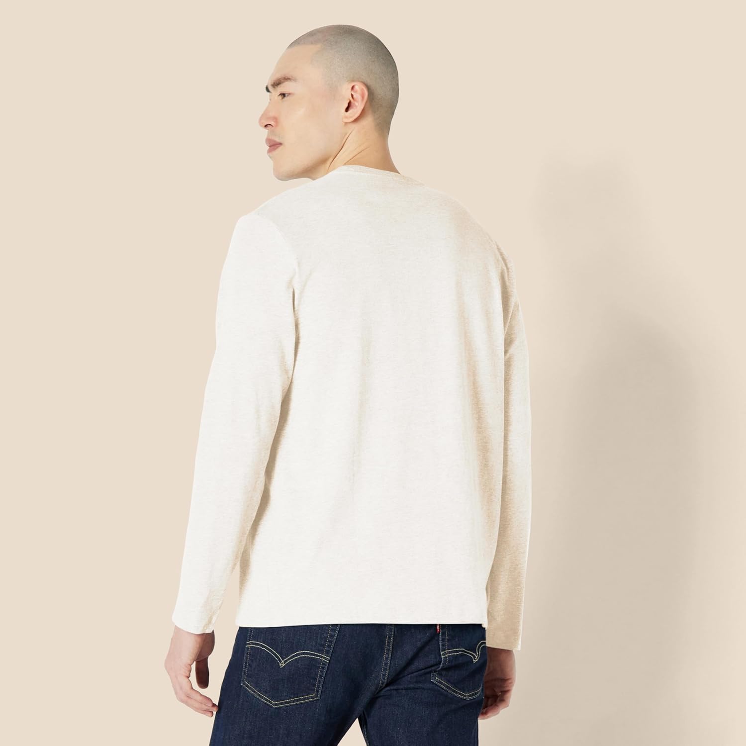 Thumbnail 1 de Amazon Essentials Men’s Regular-Fit Long-Sleeve T-Shirt