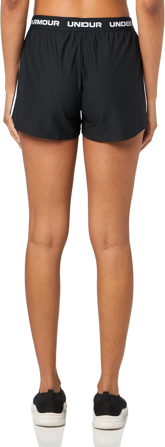 Detalle 2 de Under Armour Women’s Tech Play Up Shorts (Black) — shaped hem running gym shorts with open-hand pockets