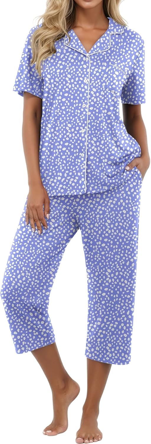 Detalle de VINTATRE Capri Pajama Set for Women, Short Sleeves, Button-Down Front and Pockets