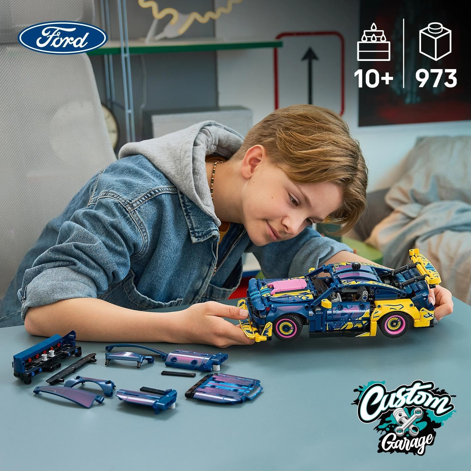 Detalle de LEGO Technic 42236 Custom Garage Ford Mustang GT car, 973 pieces