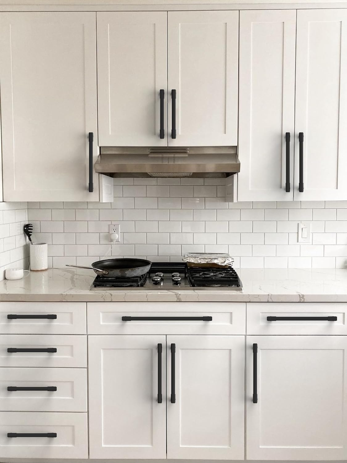 Detalle de Asimerdeco AR010 Matte Black Cabinet Pulls, 8-Inch Center-to-Center, 10-Pack