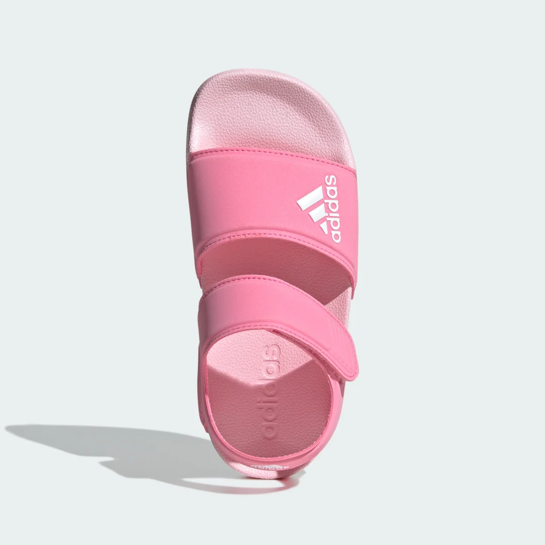 Detalle 2 de Adidas Sandalia Adilette rosa: comodidad para el día a día en formato sandalia