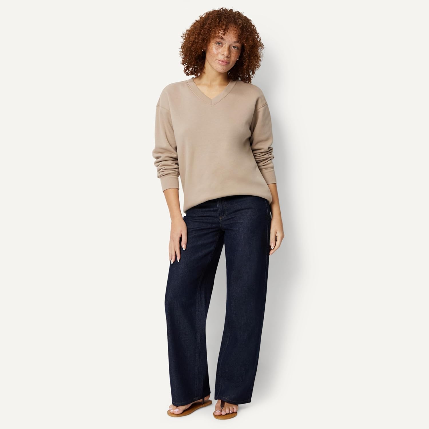 Detalle de Amazon Essentials Femme Pull Oversize en Polaire à col en V — Doux, polyvalent et confortable
