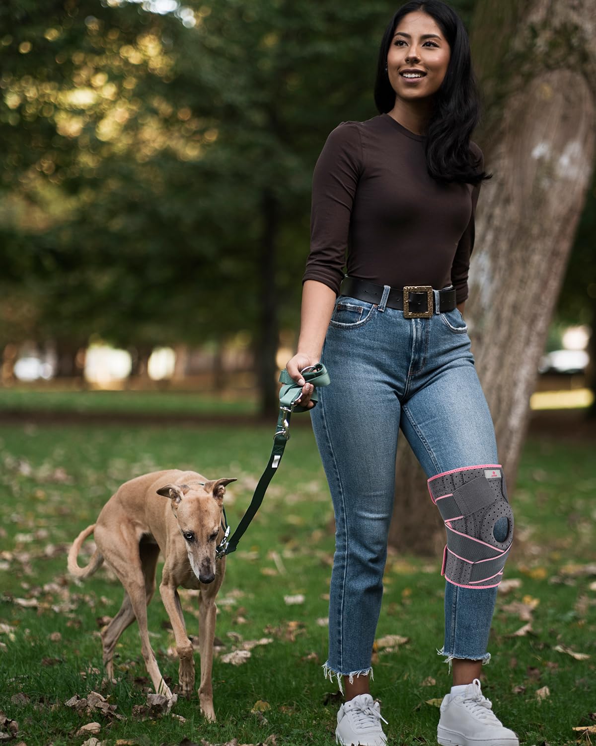 Thumbnail 5 de ABYON Knee Support for Men and Women – Adjustable Open-Patella Knee Brace with Side Stabilizers (Purple, L/XL)