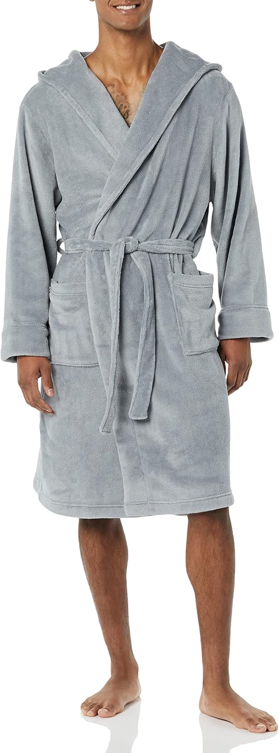 Detalle 2 de Amazon Essentials Herren Mittellanger Bademantel Plüsch – gemütlich, lässig geschnitten