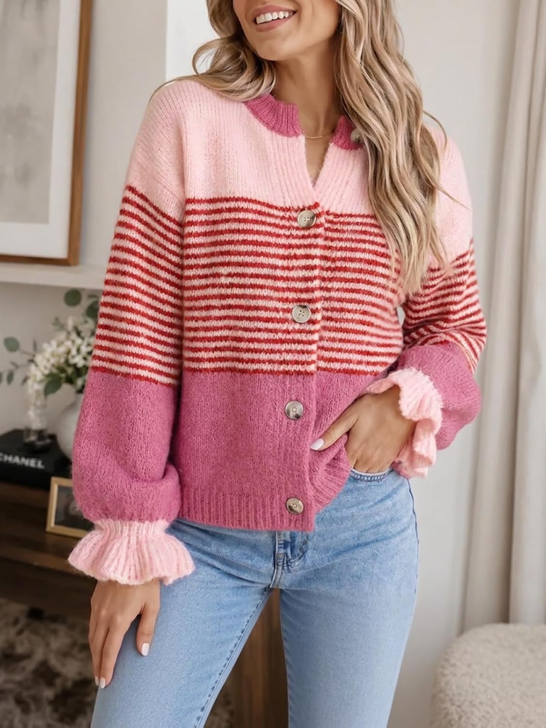 Detalle de Saodimallsu Striped Button-Front Cardigan with Color Blocking and Ruffle Cuffs