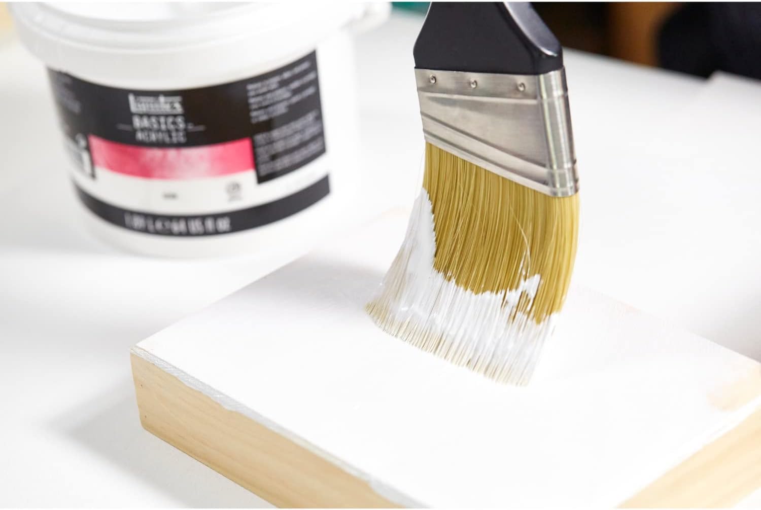 Detalle de Liquitex 8870294 gesso, matt vit akrylgrund för flera underlag, 1,89 l
