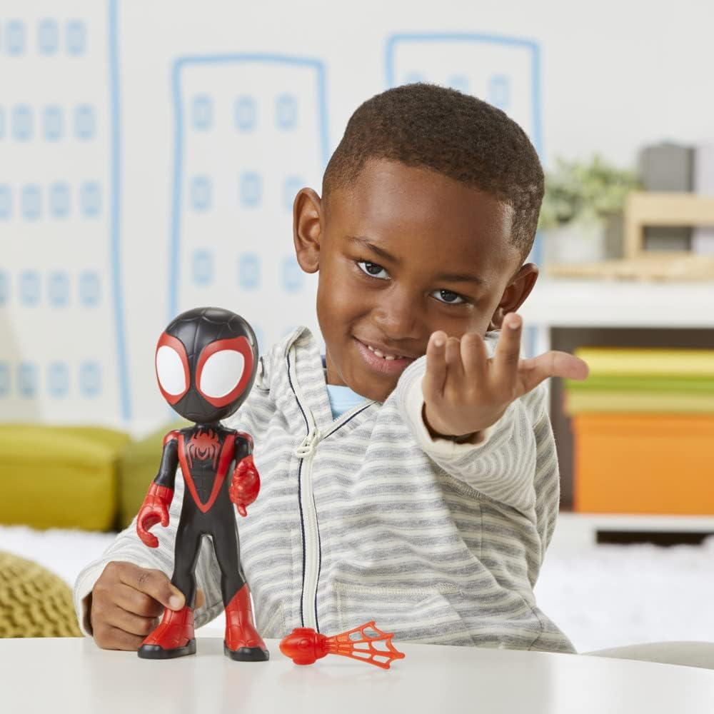 Thumbnail 4 de Hasbro Marvel Spidey e i suoi fantastici amici – Action Figure gigante di Miles Morales (22,5 cm)