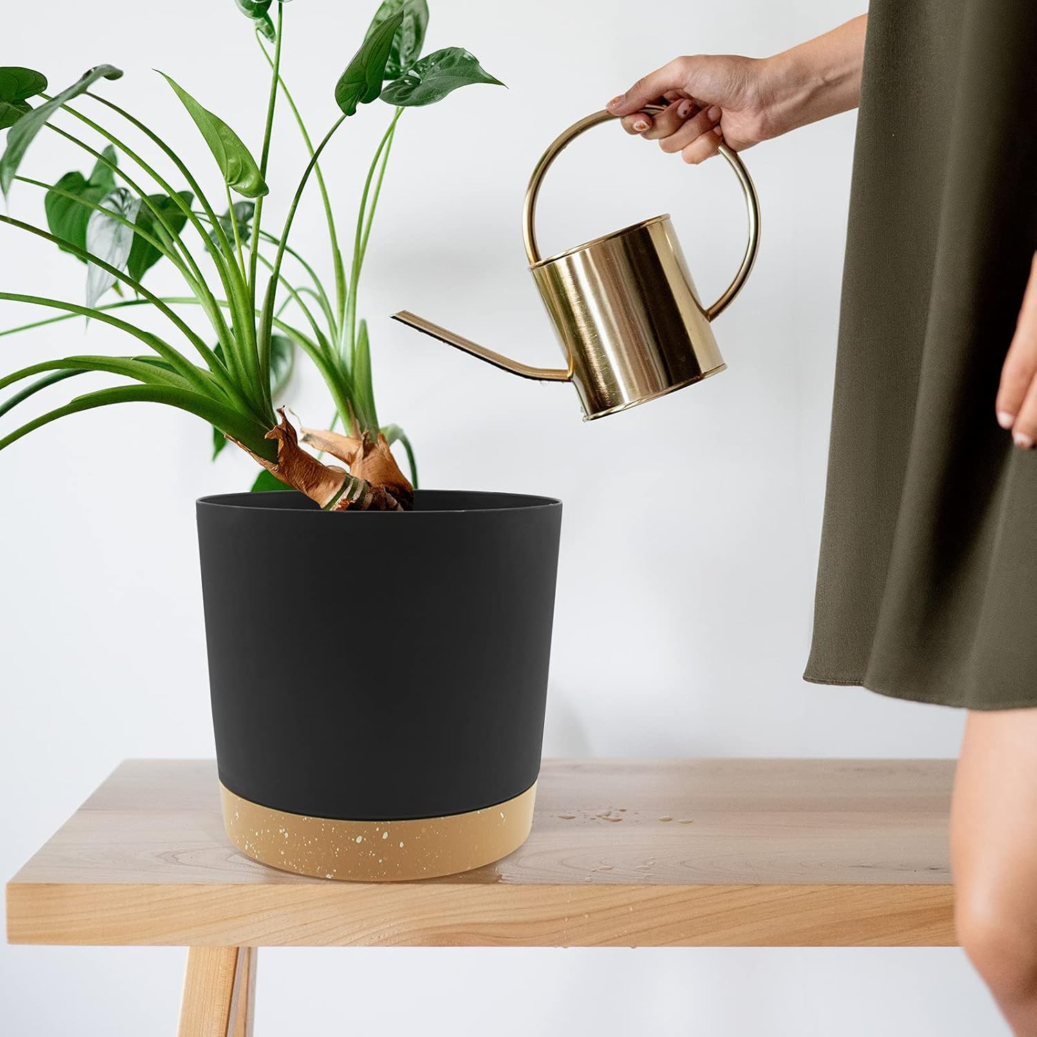 Thumbnail 4 de QCQHDU 20cm Plant Pot – 2 Pack for Indoor & Outdoor Use with Drainage Holes and Saucer (Dark Grey, 20cm)