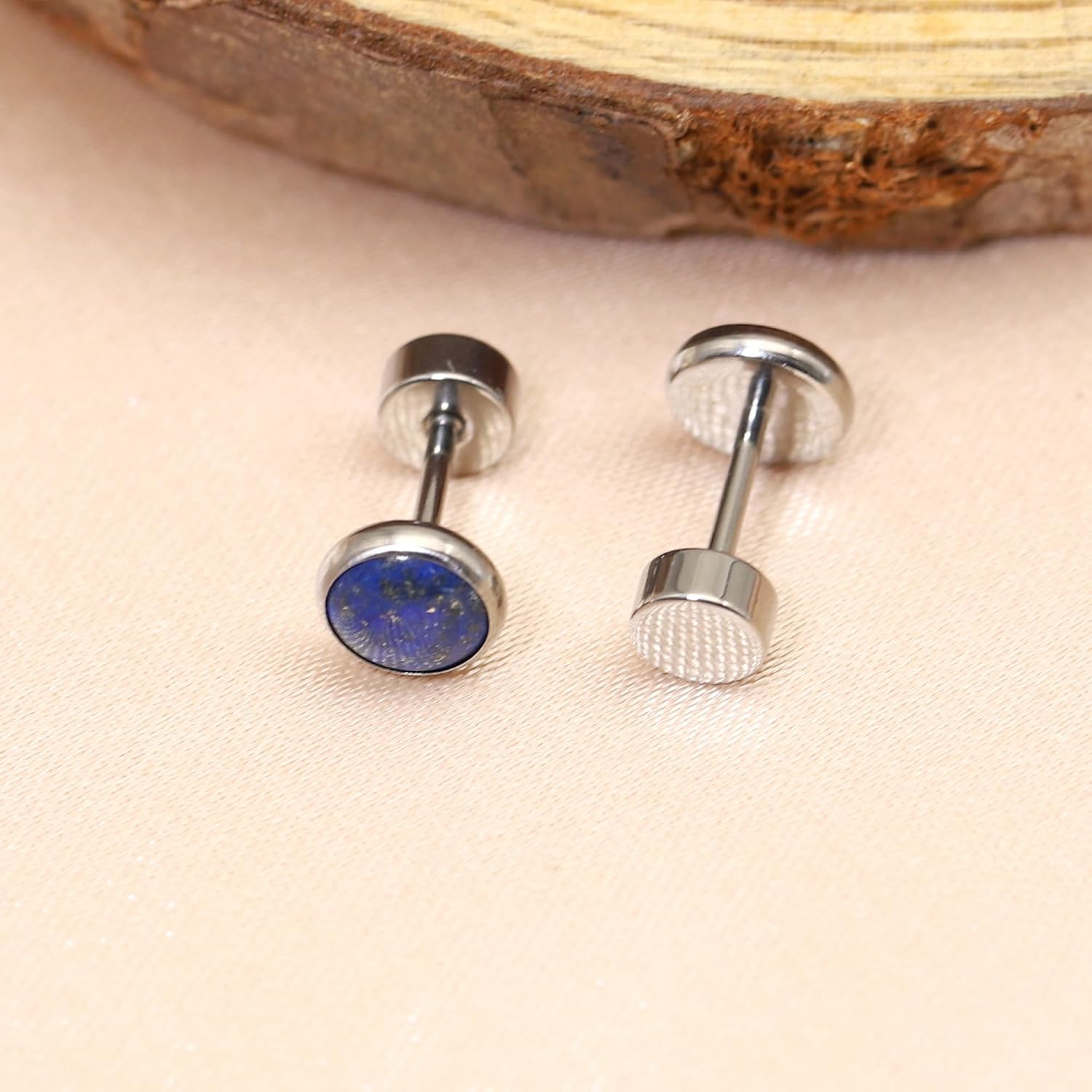 Thumbnail 6 de FACOKO hypoallergene Ohrstecker aus Titan und Naturstein – flache Rückseite, 3–5 mm