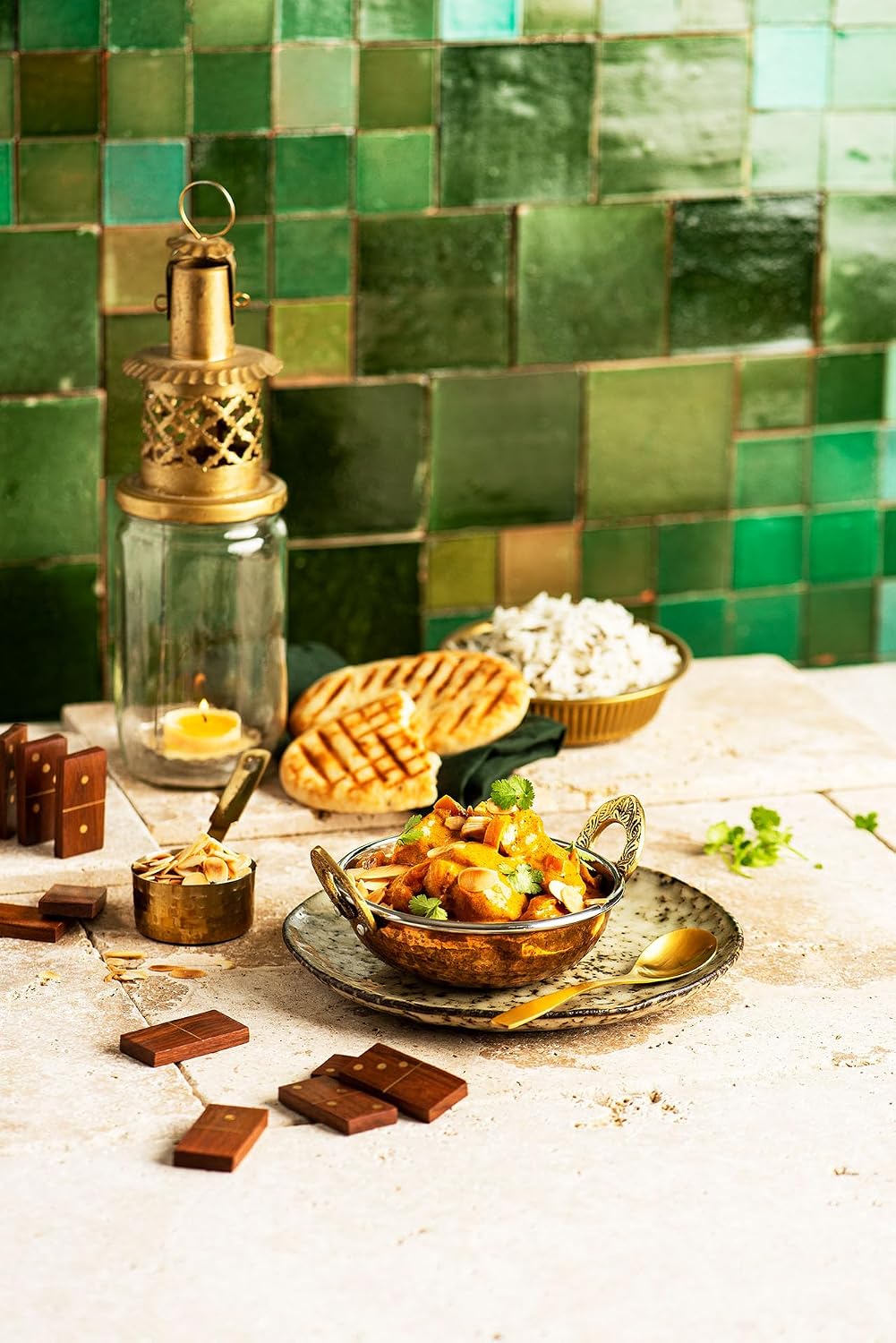 Detalle de Mestemacher Naan Brot Indisch – vegan (Fladenbrot nach Tandoori-Art), 4 Stück/240 g
