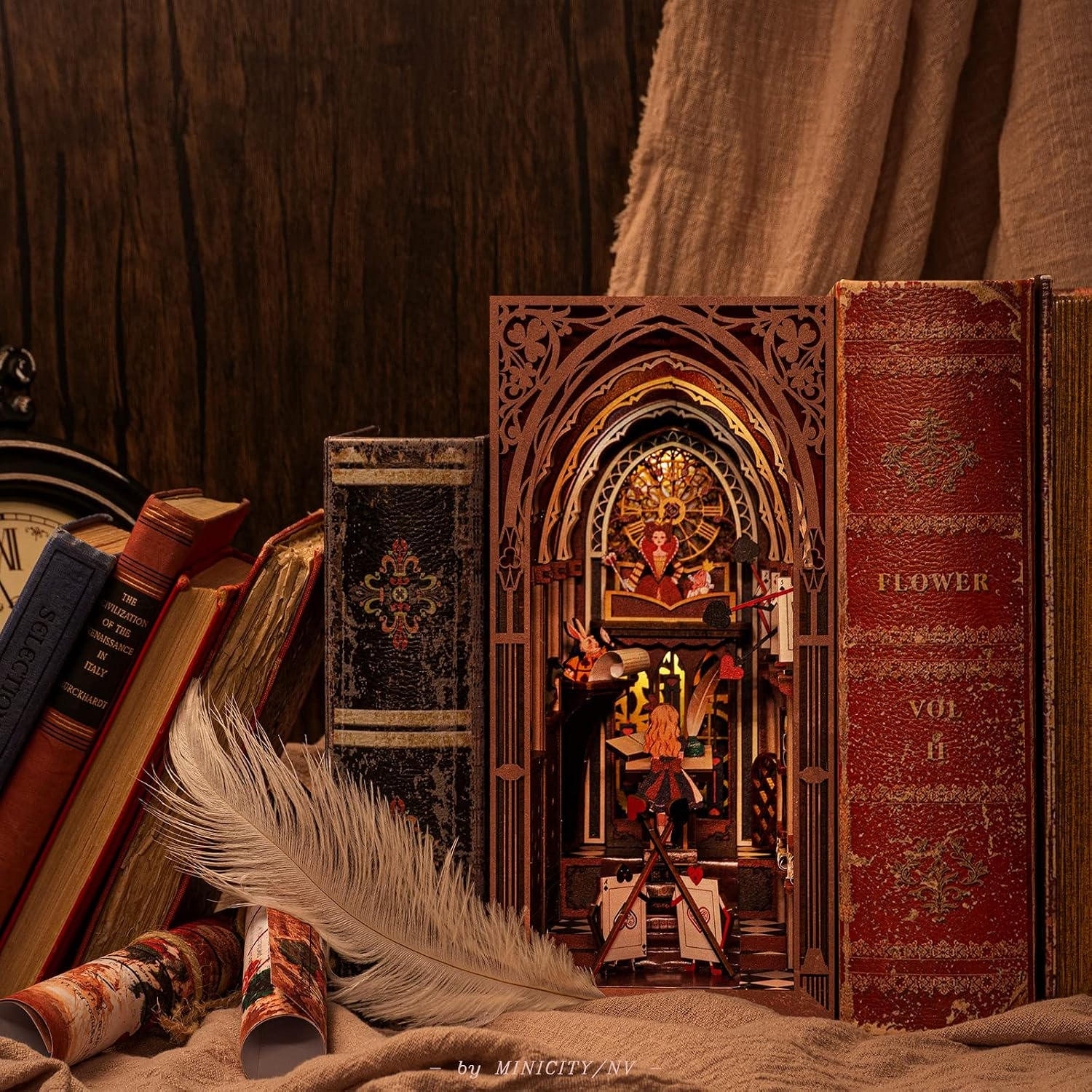 Thumbnail 4 de MiniCity Book Nook – Miniatur-Haus 3D-Holz-Puzzle als Buchstütze (Alice im Wunderland)