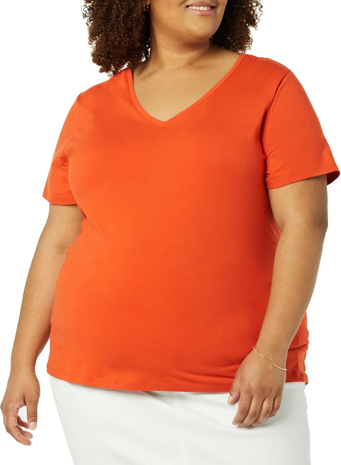 Detalle de Amazon Essentials Women's Plus Size Short-Sleeve V-Neck T-Shirt