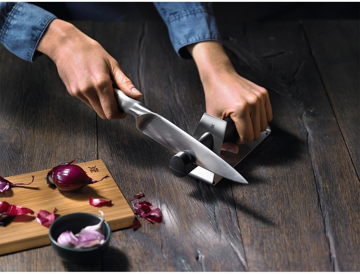 Thumbnail 1 de WMF Gourmet Messerschärfer mit Keramikscheiben – 2-stufiger Messerschleifer für Vor- und Nachschleifen