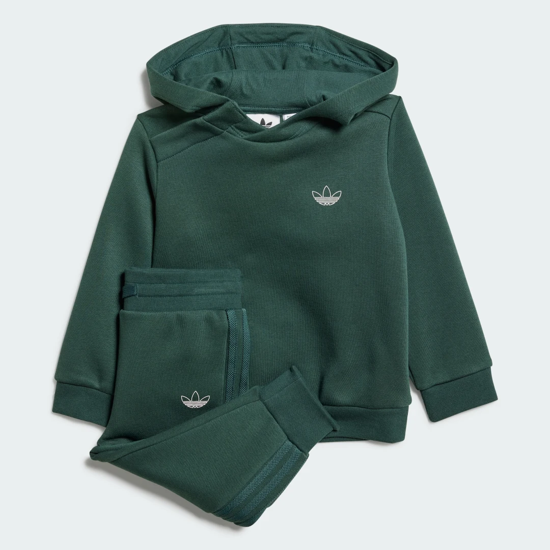 Detalle de Conjunto Adidas Graphic para Bebé: sudadera con capucha y pantalón en verde