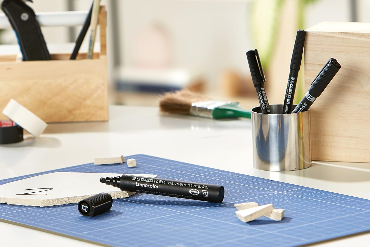 Detalle 2 de Staedtler Lumocolor - Pennarello indelebile (set 4 neri), Dry Safe e ricaricabili