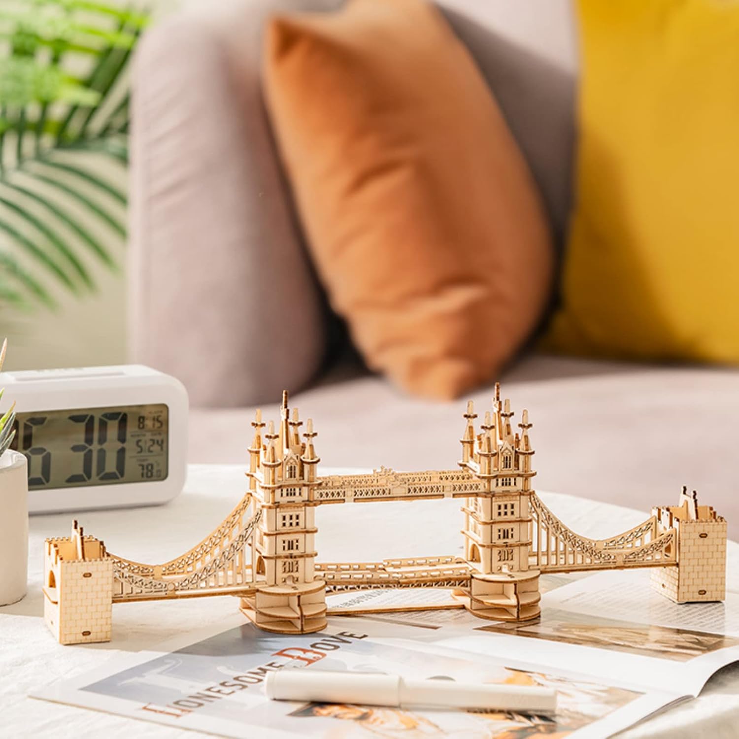 Detalle 2 de Rolife 3D Puzzle Brücken für London