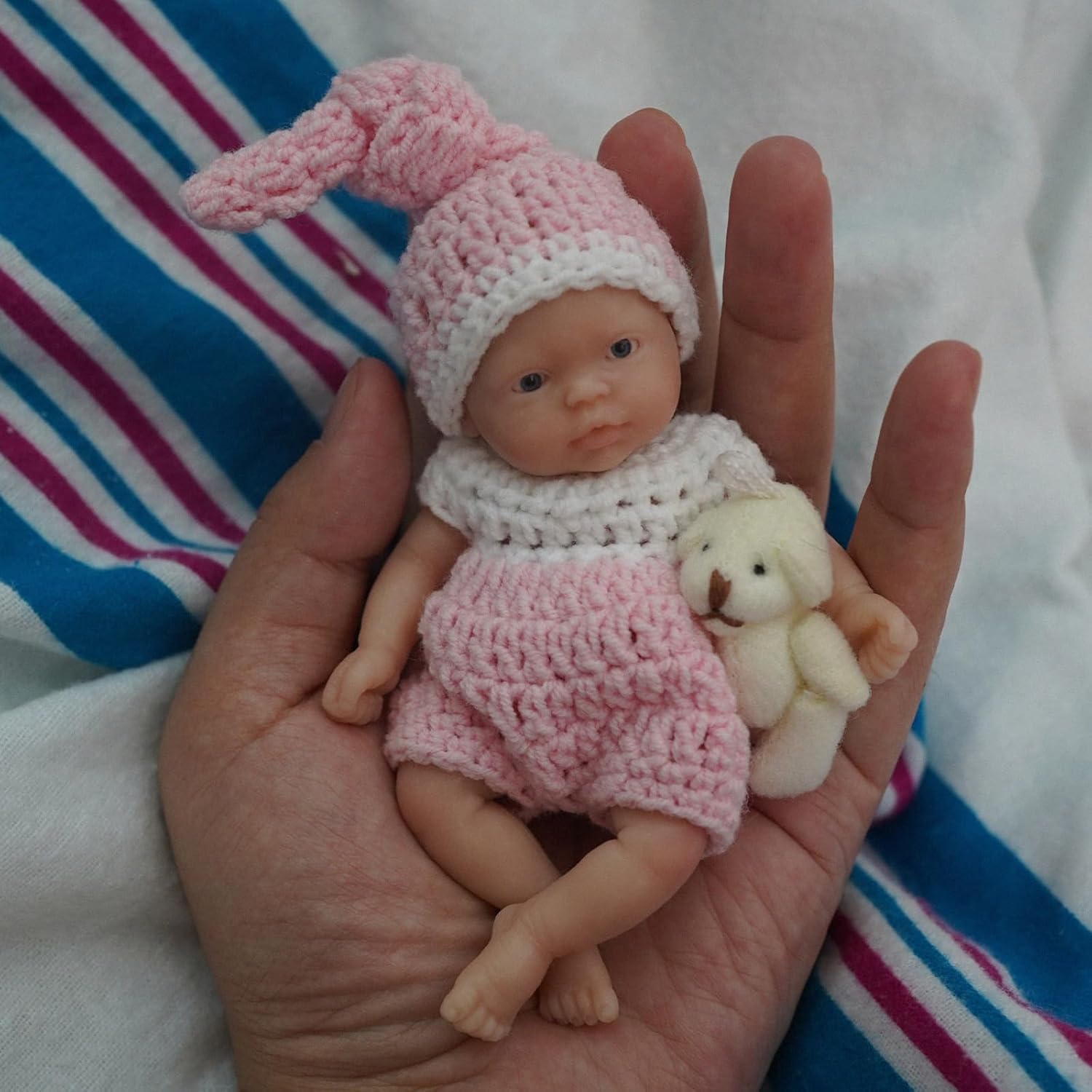Detalle 1 de Newtotlove Mini Silicone Baby Doll, 4.5-Inch