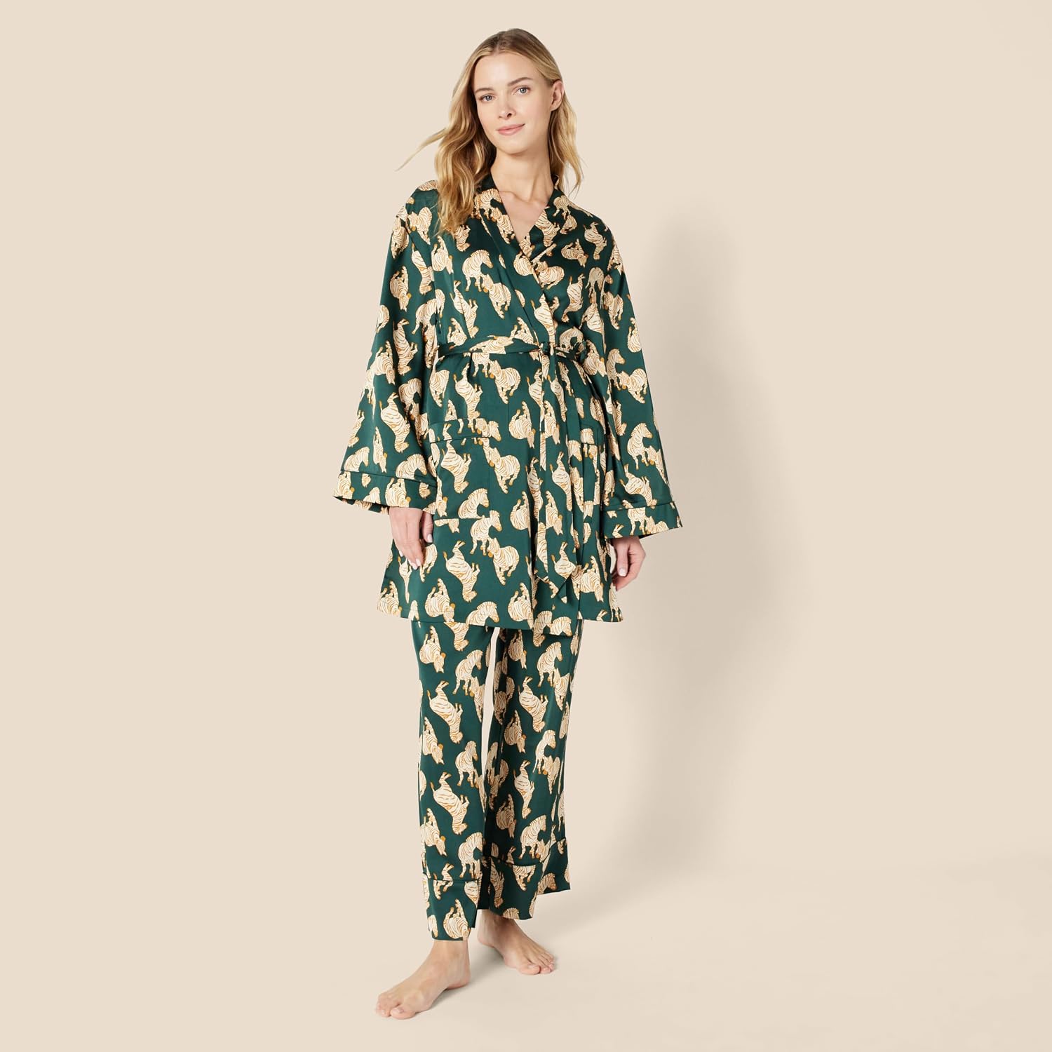 Thumbnail 6 de Amazon Essentials Relaxed-Fit Satin Sleep Robe